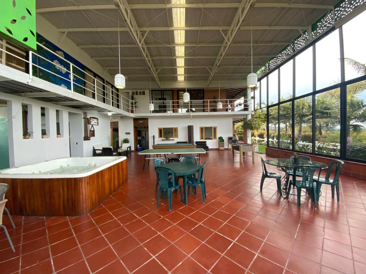 Finca Hotel 12 Palmas- Aeropuerto Jmc Rionegro Exterior photo