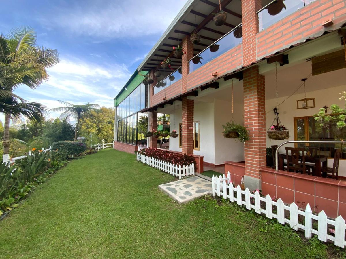 Finca Hotel 12 Palmas- Aeropuerto Jmc Rionegro Exterior photo