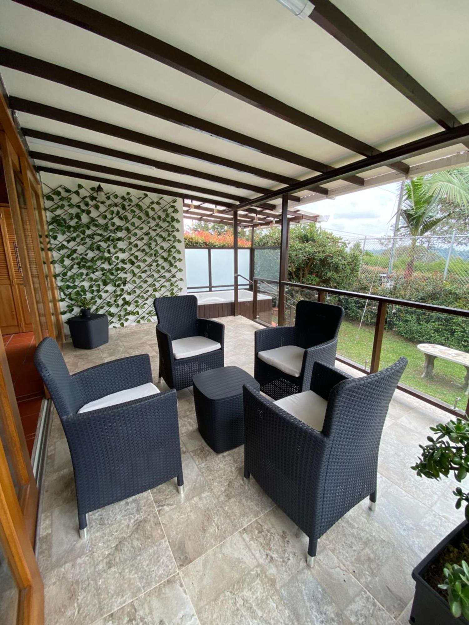 Finca Hotel 12 Palmas- Aeropuerto Jmc Rionegro Exterior photo